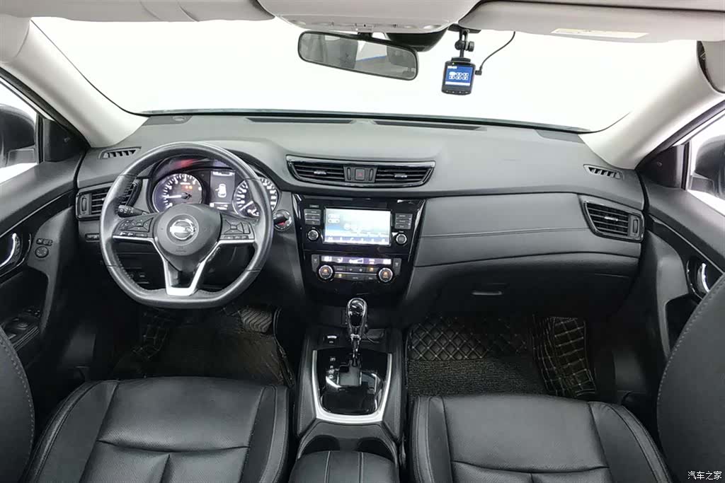 Nissan X-Trail, 2018 12