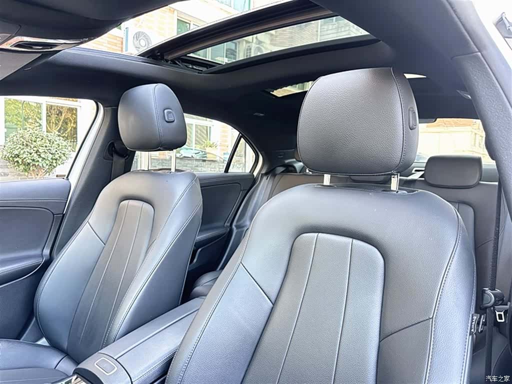Mercedes-Benz A-Class, 2020 15