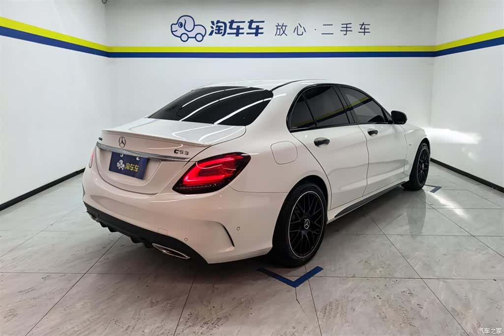 Mercedes-Benz C-Class, 2021 3