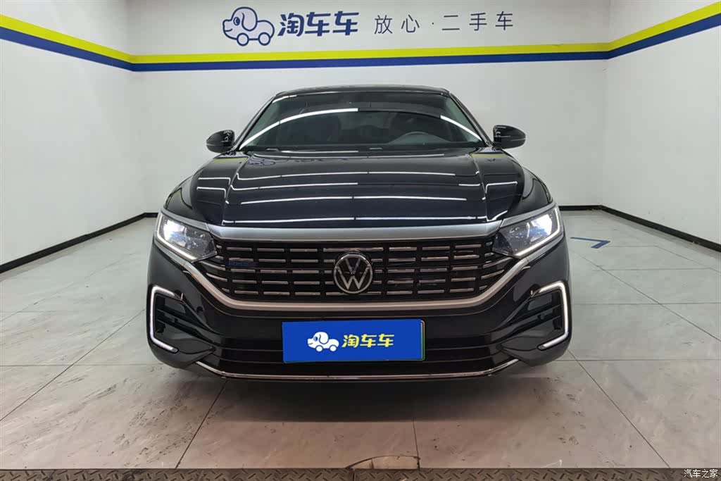 Volkswagen Passat, 2023 2