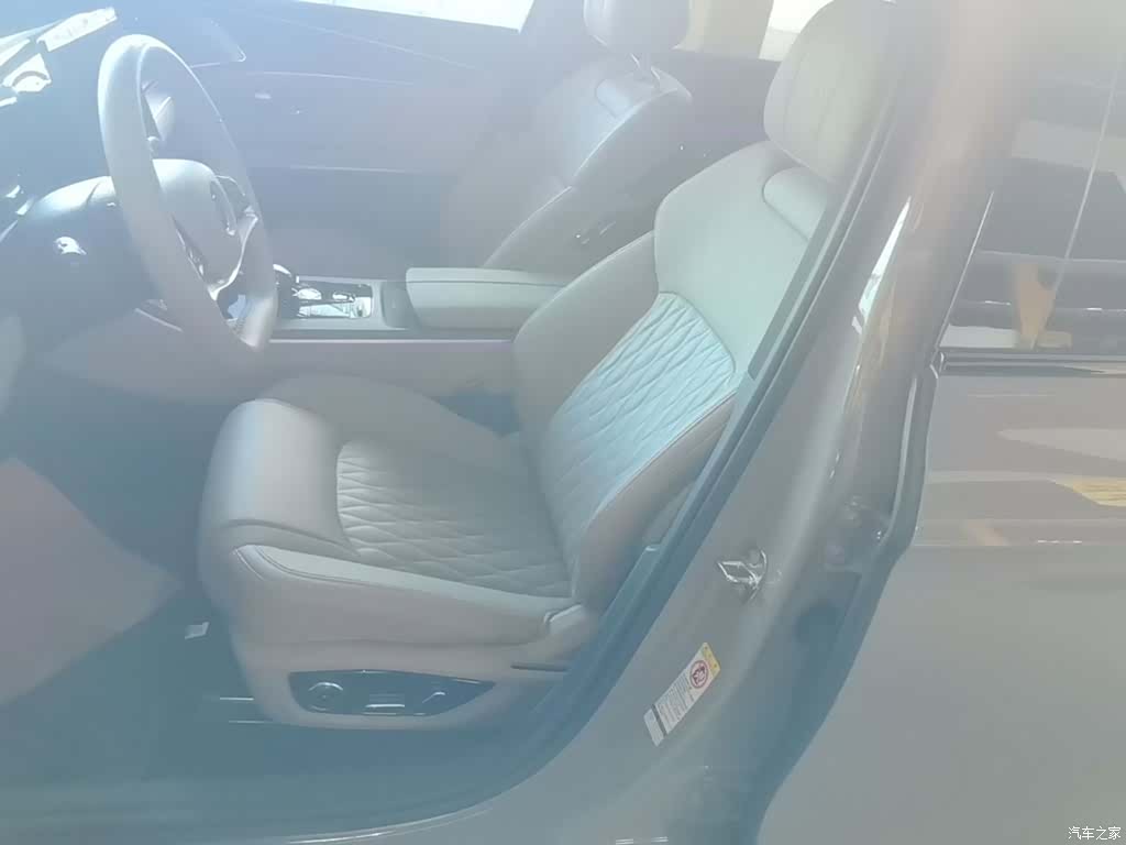 BYD Han, 2025 15