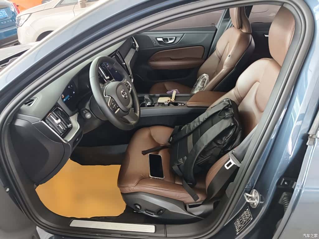 Volvo S60, 2023 15