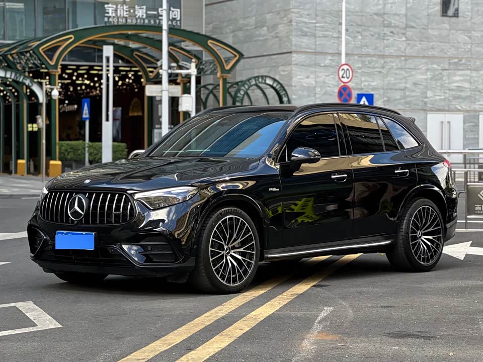 Mercedes-Benz GLC AMG