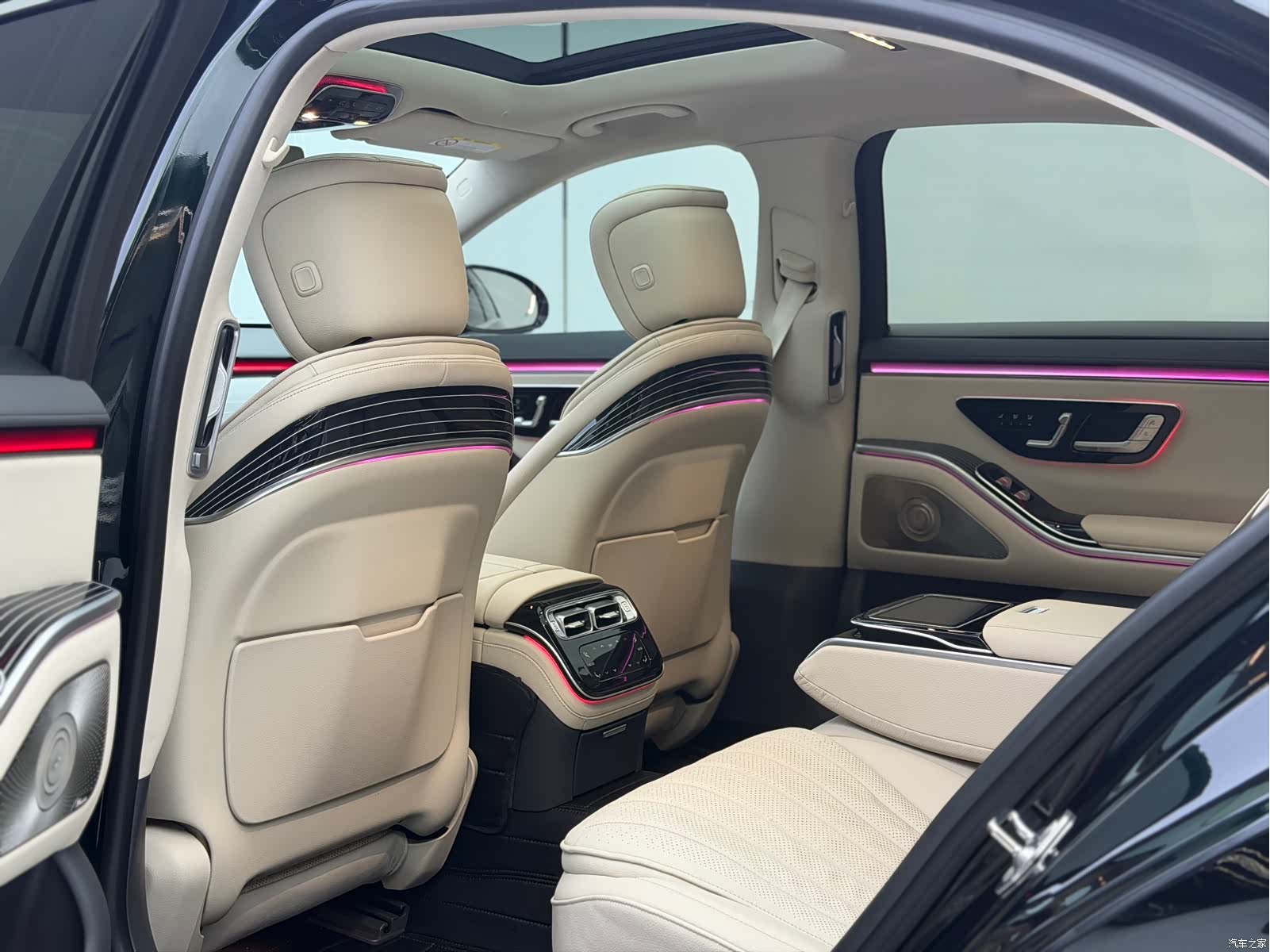 Mercedes-Benz S-Class, 2021 7