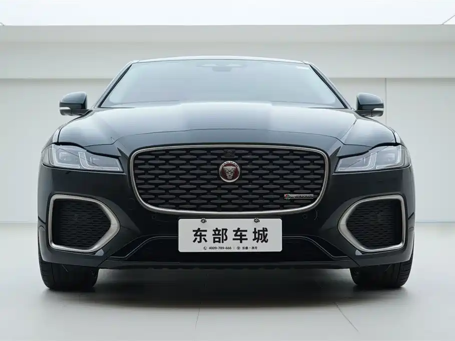Jaguar XFL