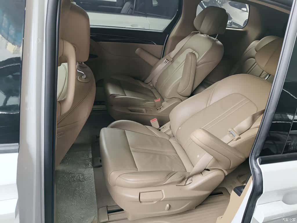 Buick GL8, 2019 17