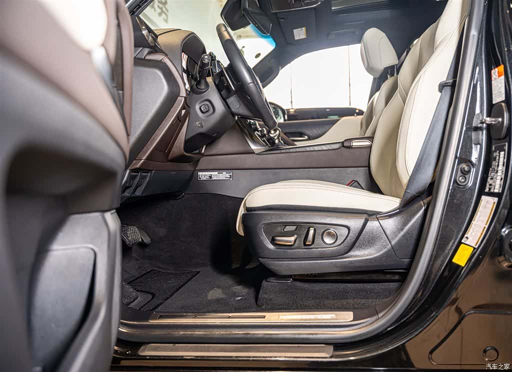 Lexus LX, 2025 7
