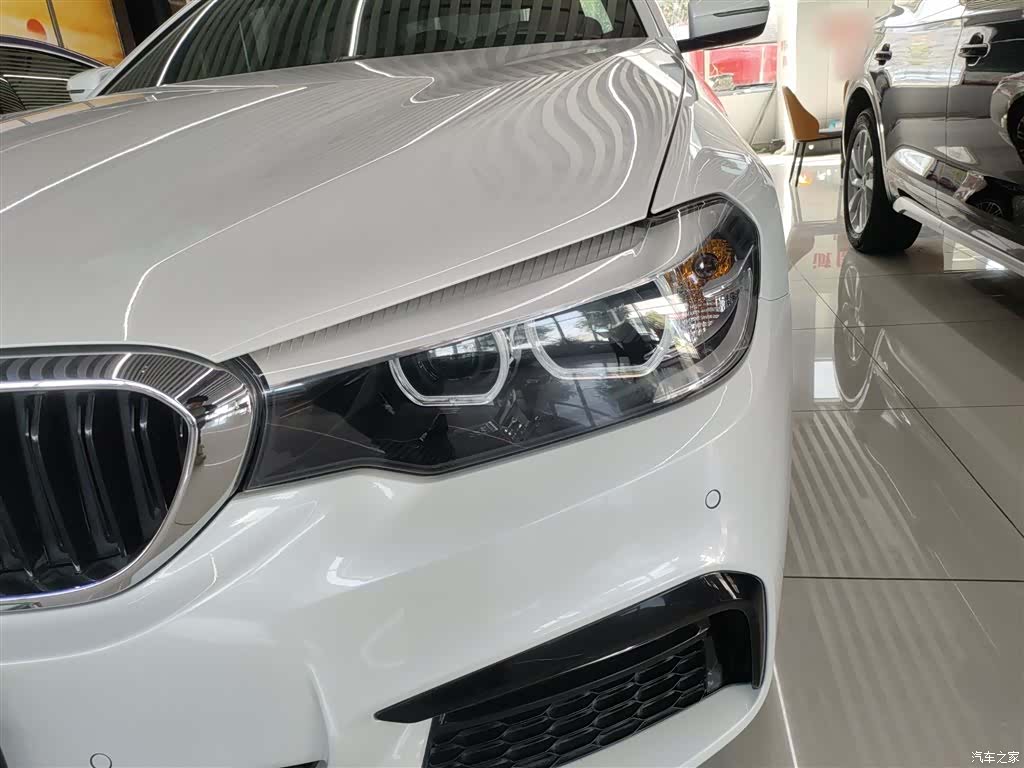 BMW 5 Series, 2018 24