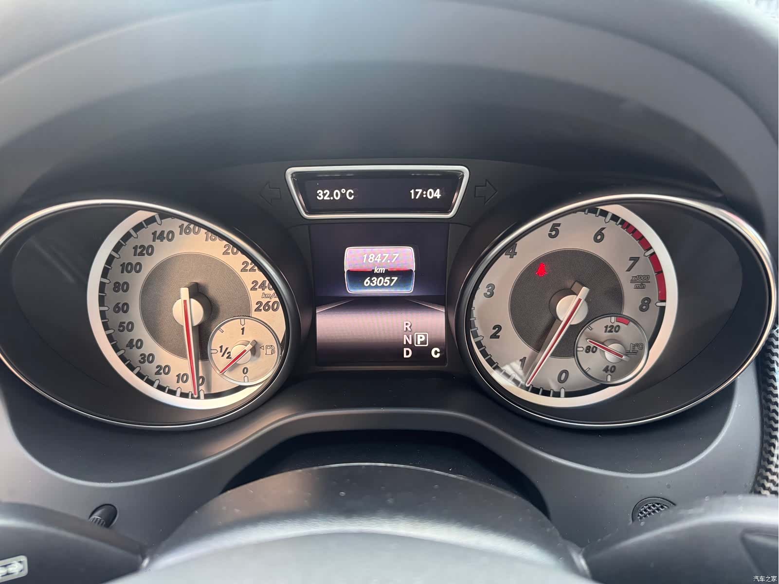Mercedes-Benz GLA, 2016 24