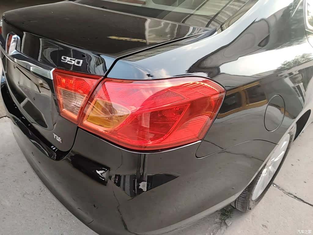 Roewe 950, 2015 8