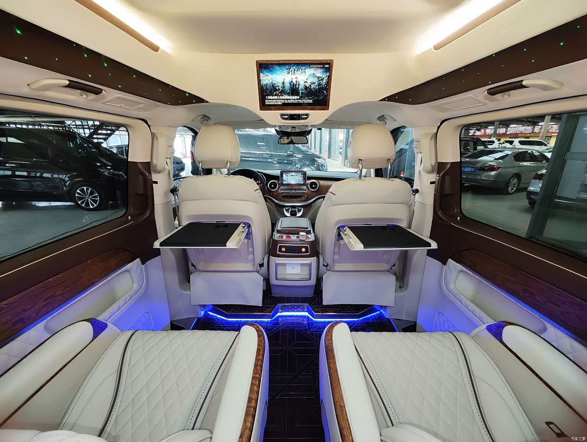 Mercedes-Benz V-Class, 2020 9