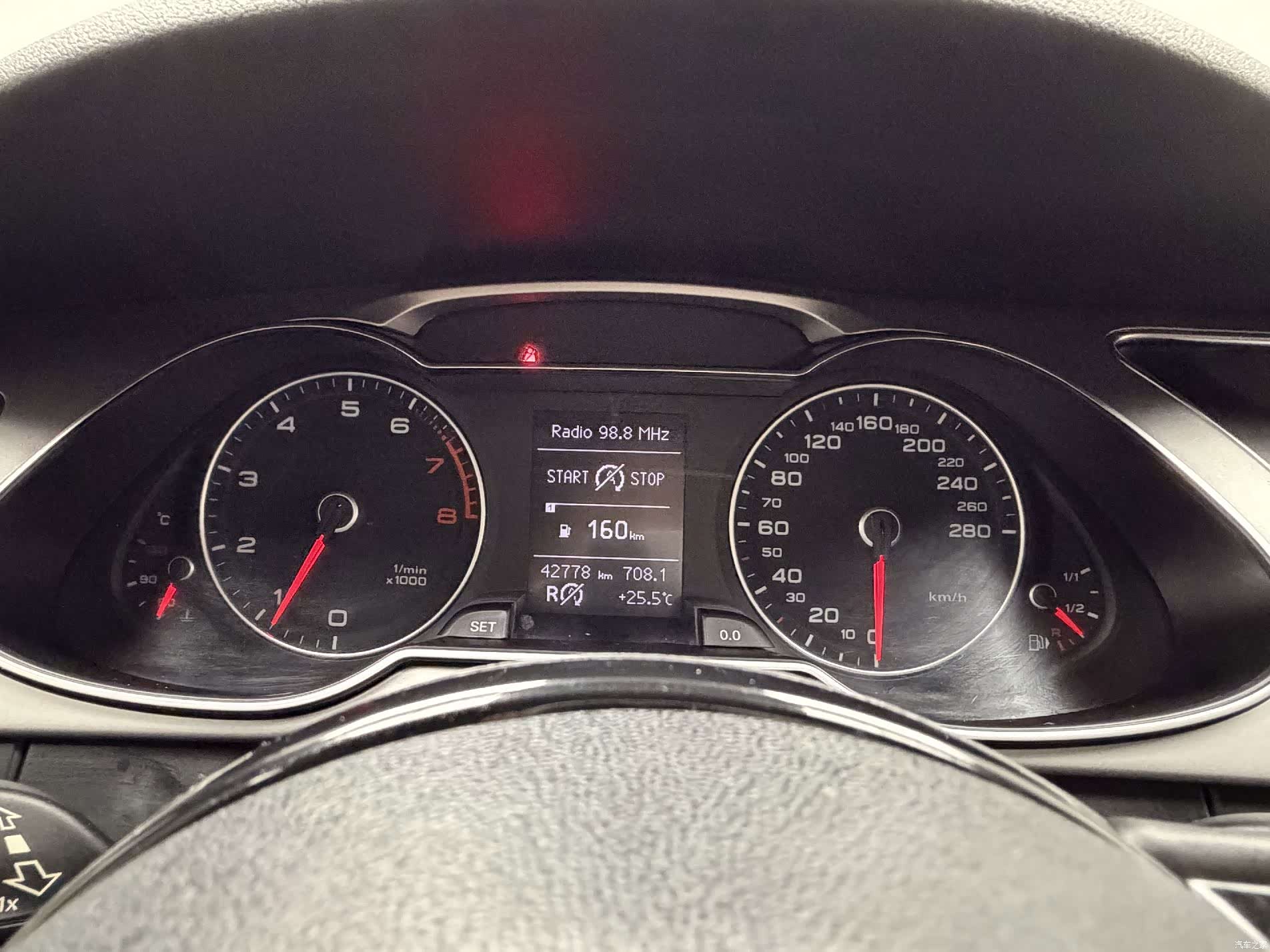 Audi A4L, 2016 10