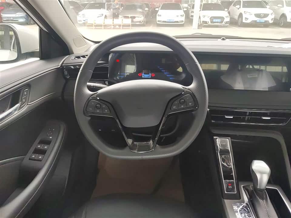 Roewe i5