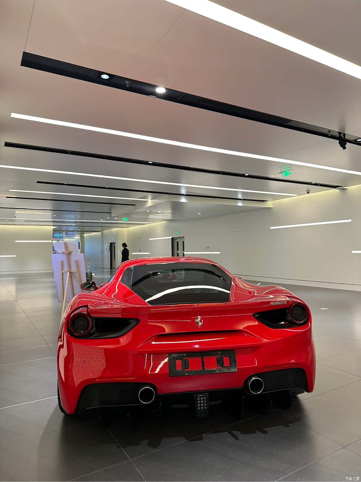 Ferrari 488, 2016 3