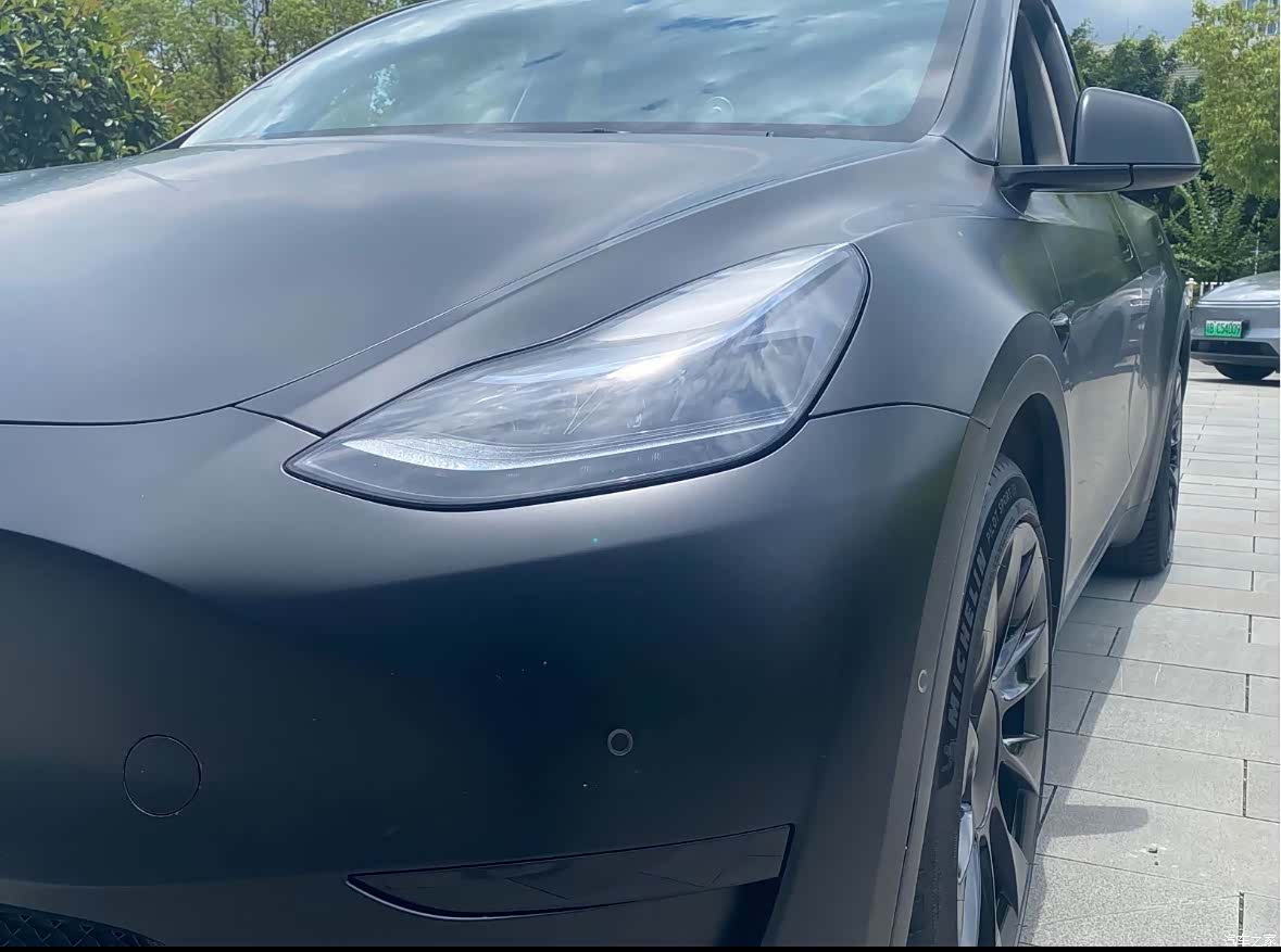 Tesla Model Y, 2022 12