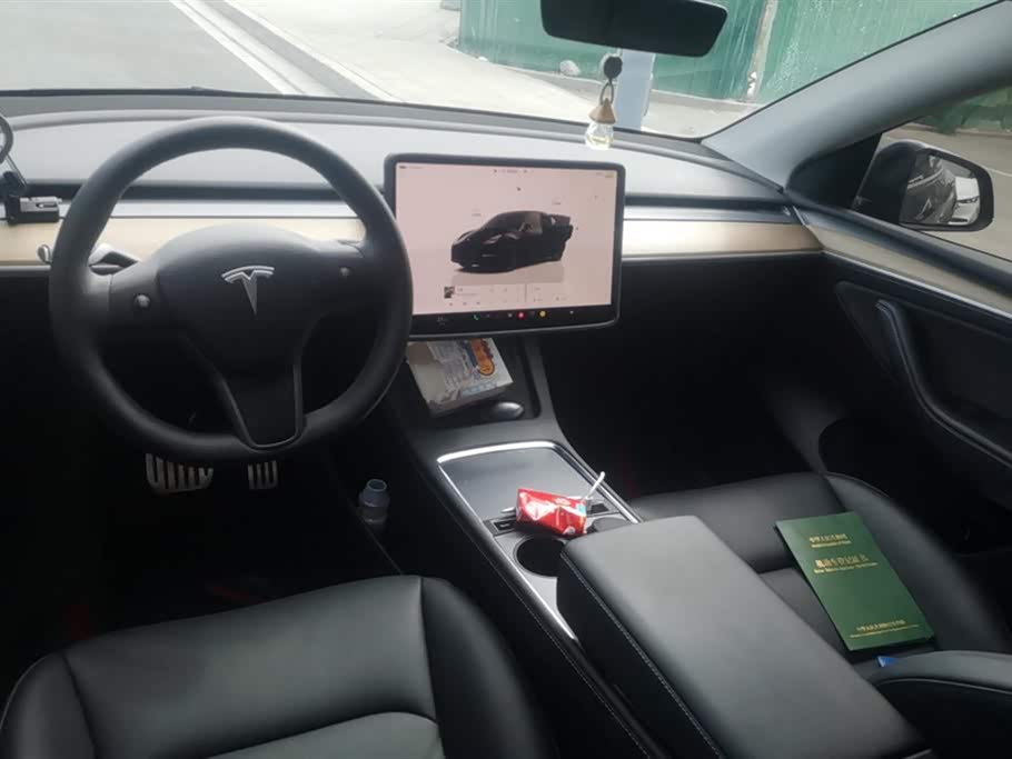 Tesla Model Y Tesla Model Y