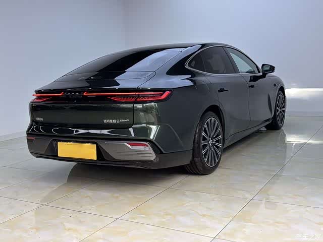 Geely 8, 2025 все фото