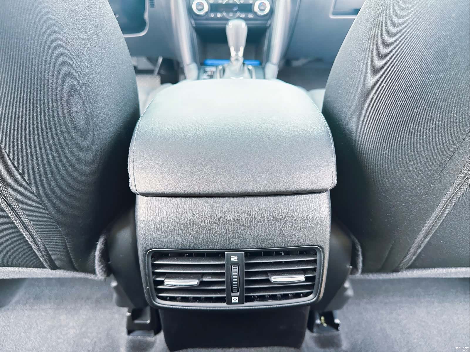 Mazda CX-4, 2023 17