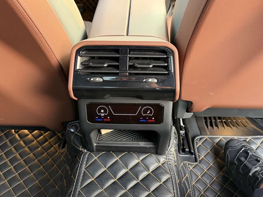 BMW 5 Series 2024, фото 12