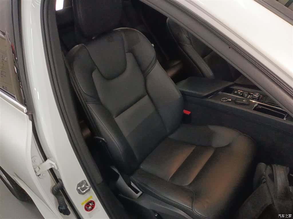Volvo XC60, 2019 20