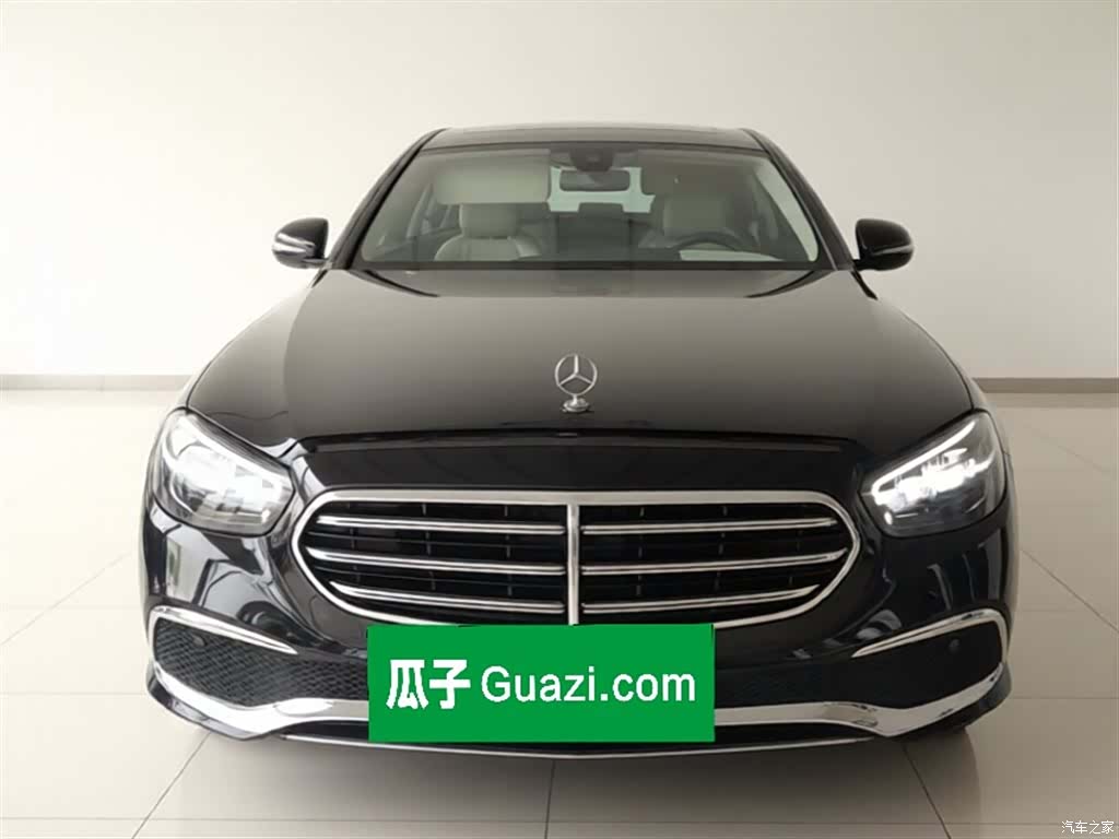 Mercedes-Benz E-Class, 2023 3