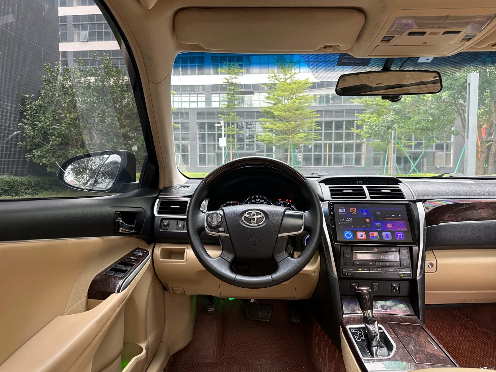 Toyota Camry, 2017 16