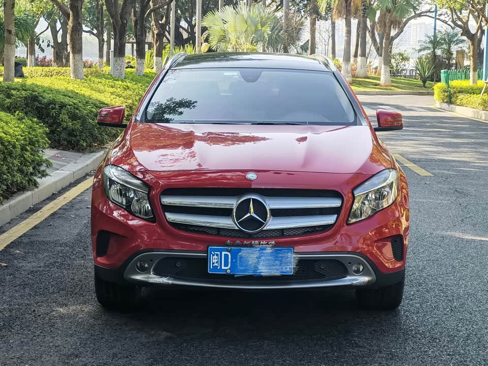 Mercedes-Benz GLA