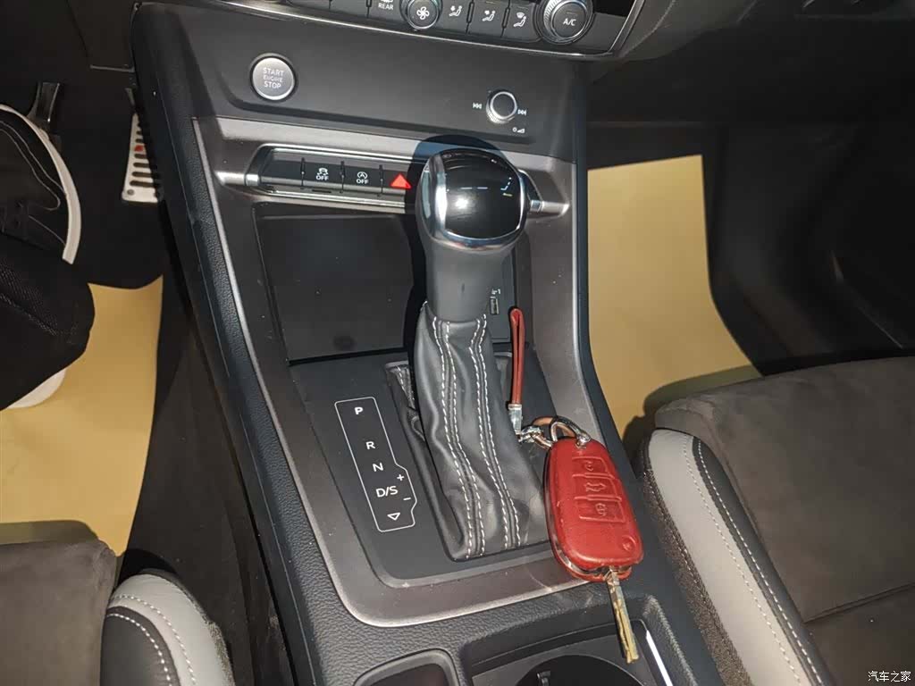 Audi Q3, 2020 10