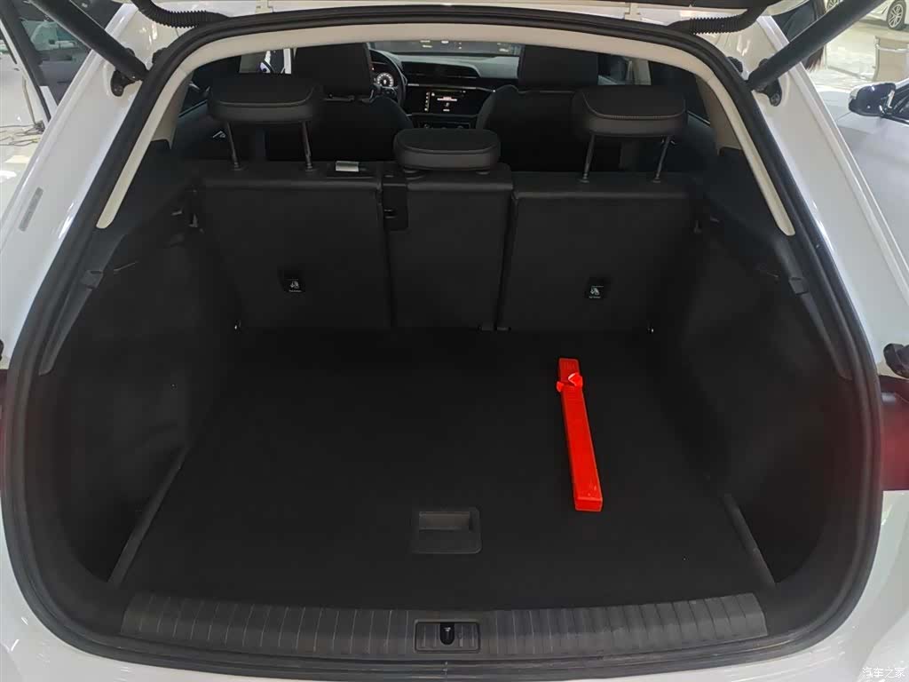 Audi Q3, 2020 15