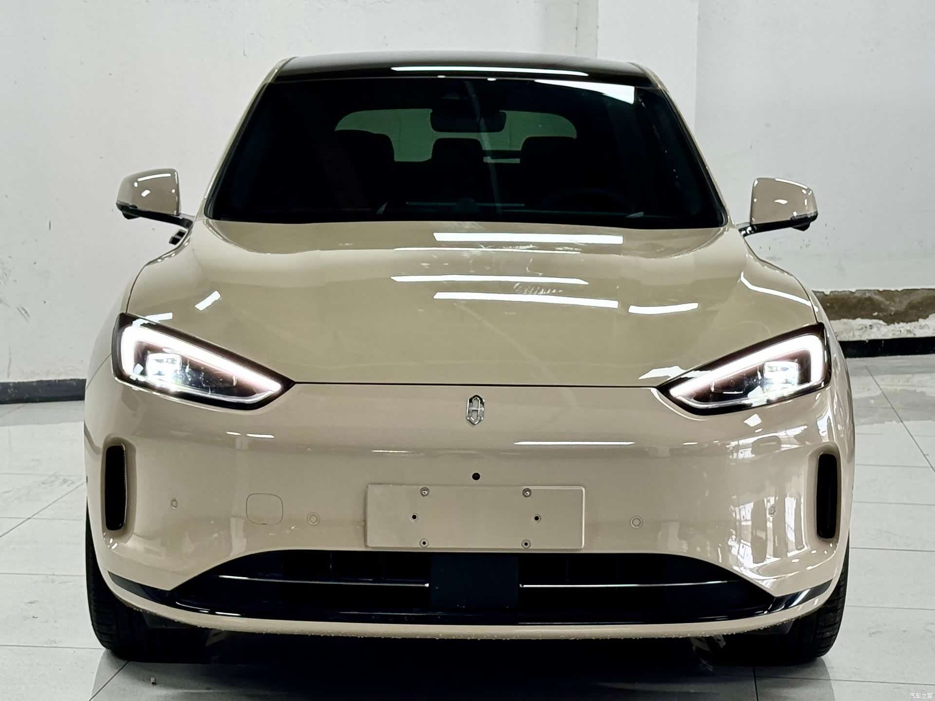AITO M5, 2023 2