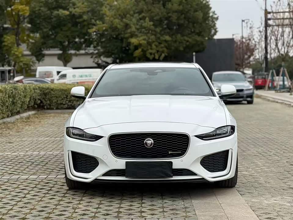 Jaguar XEL