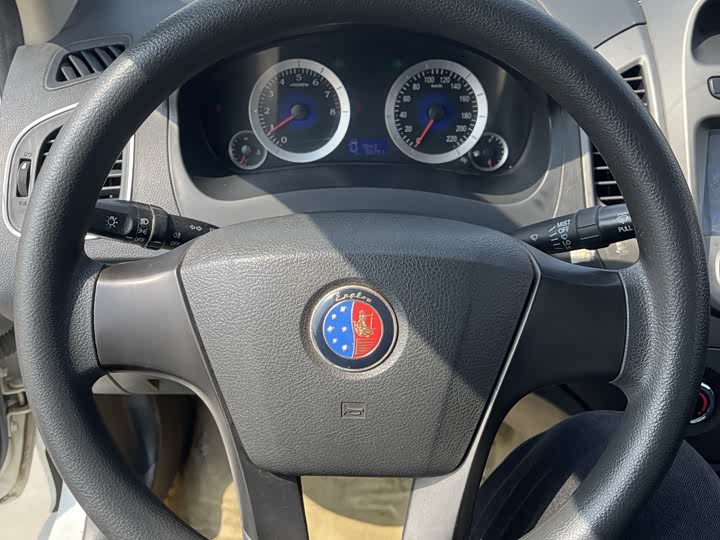Geely Kingkong 2016 1.5L МКПП Progressive