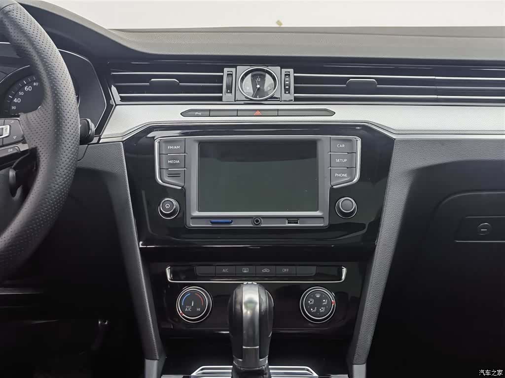 Volkswagen Magotan, 2017 12