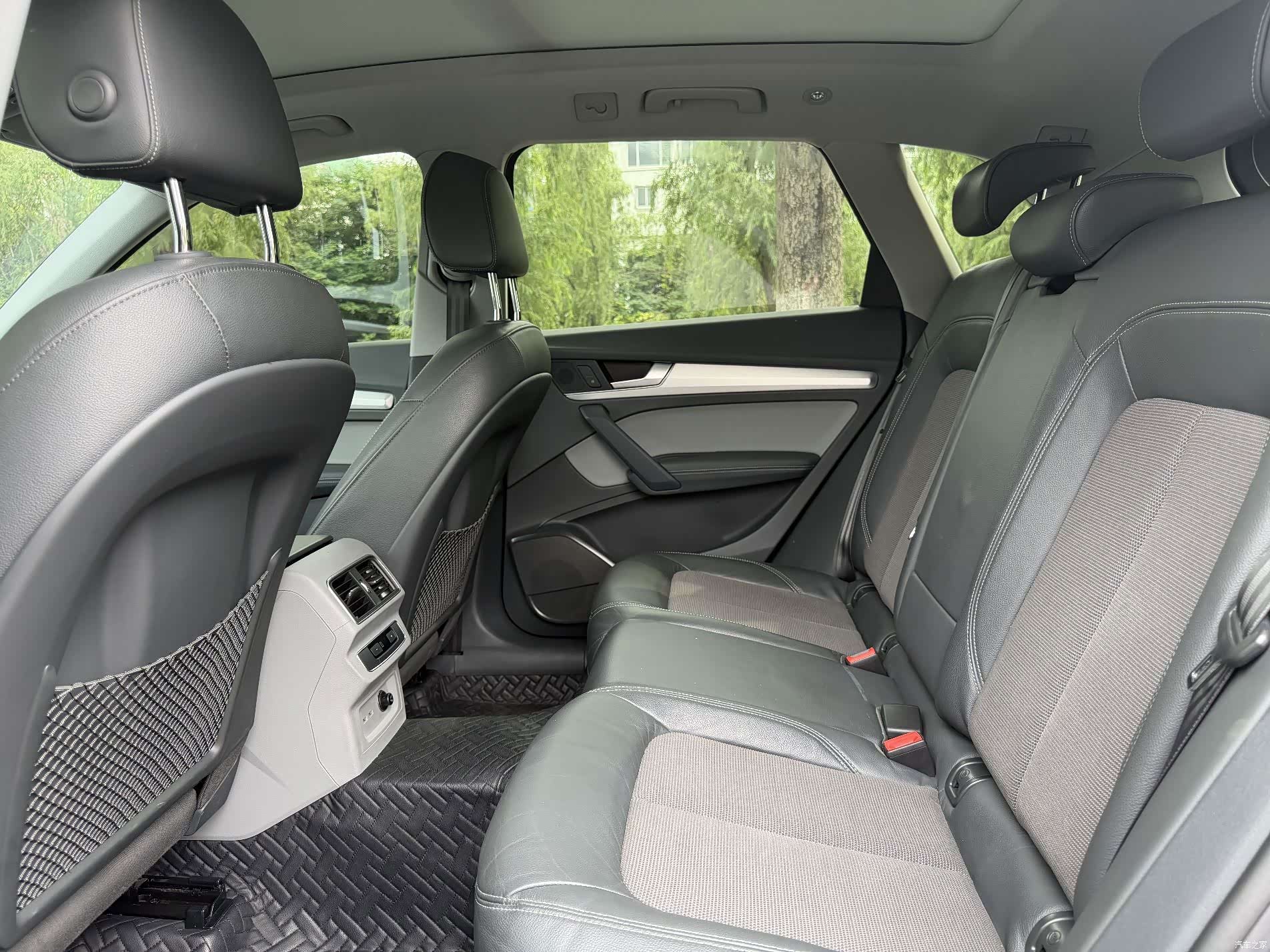 Audi Q5L, 2019 6