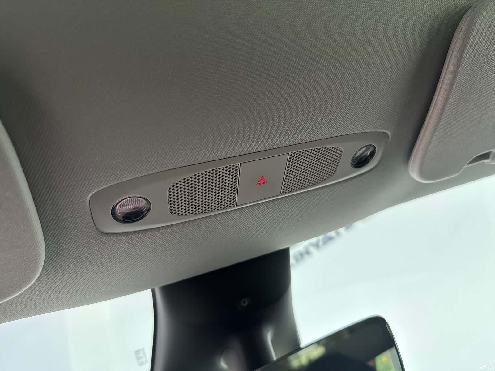Tesla Model Y, 2023 14