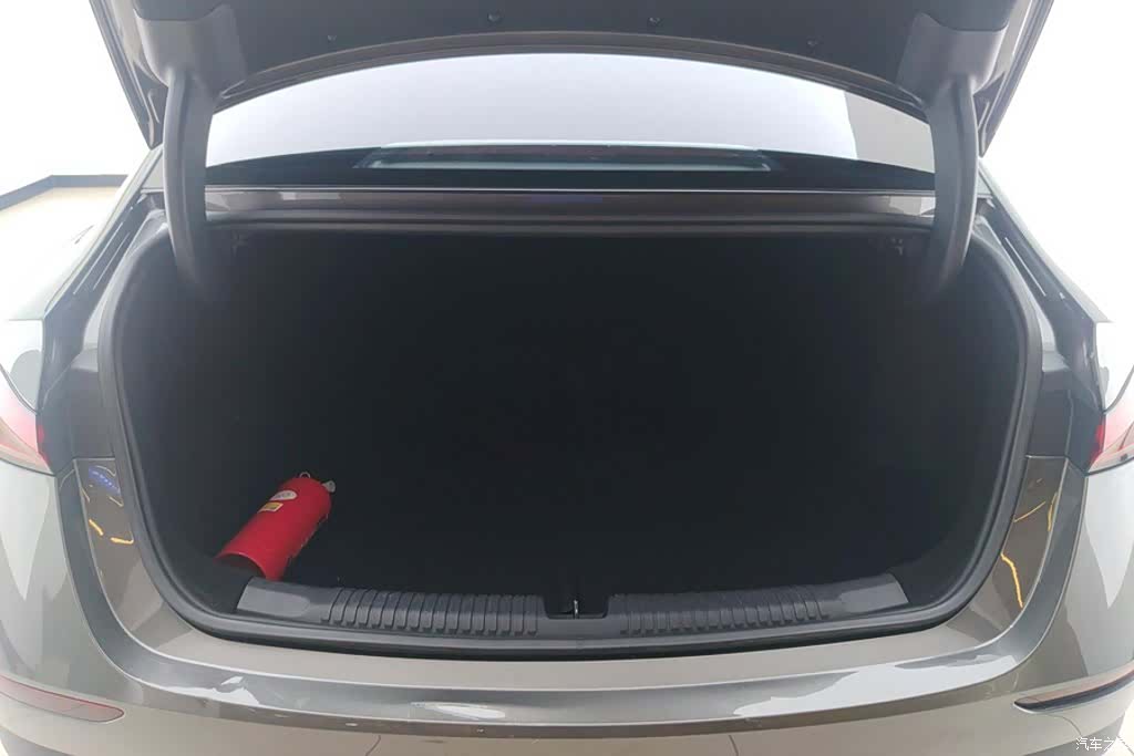 Roewe D7, 2024 4