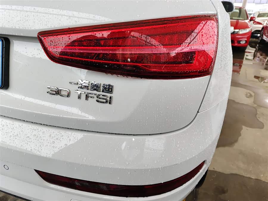 Audi Q3 2018, фото 8