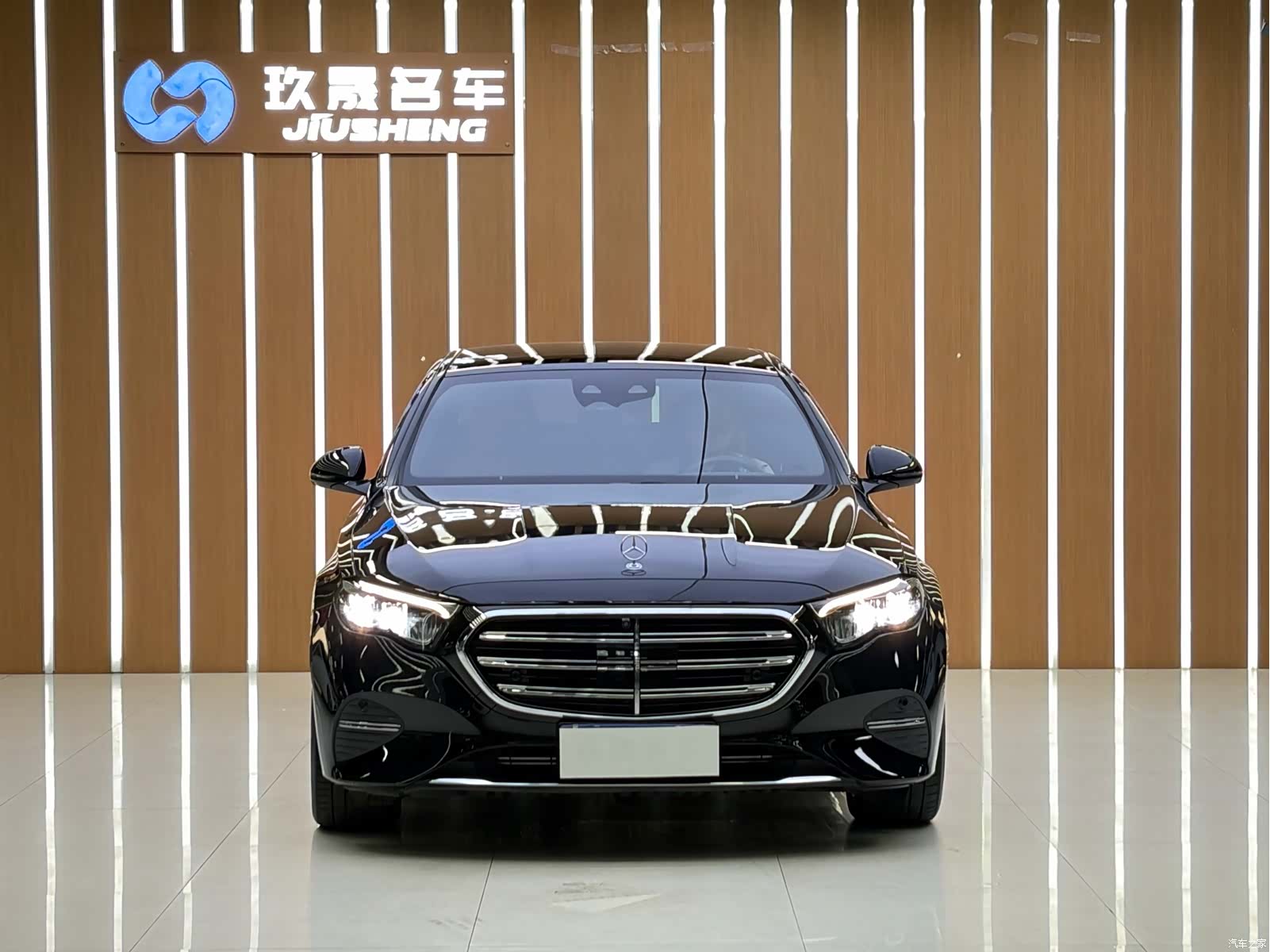 Mercedes-Benz E-Class, 2024 2