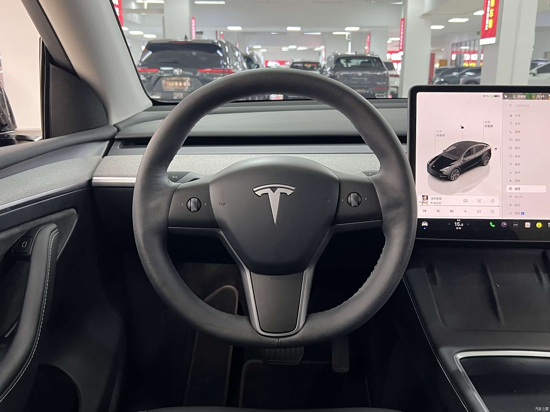 Tesla Model Y, 2024 14