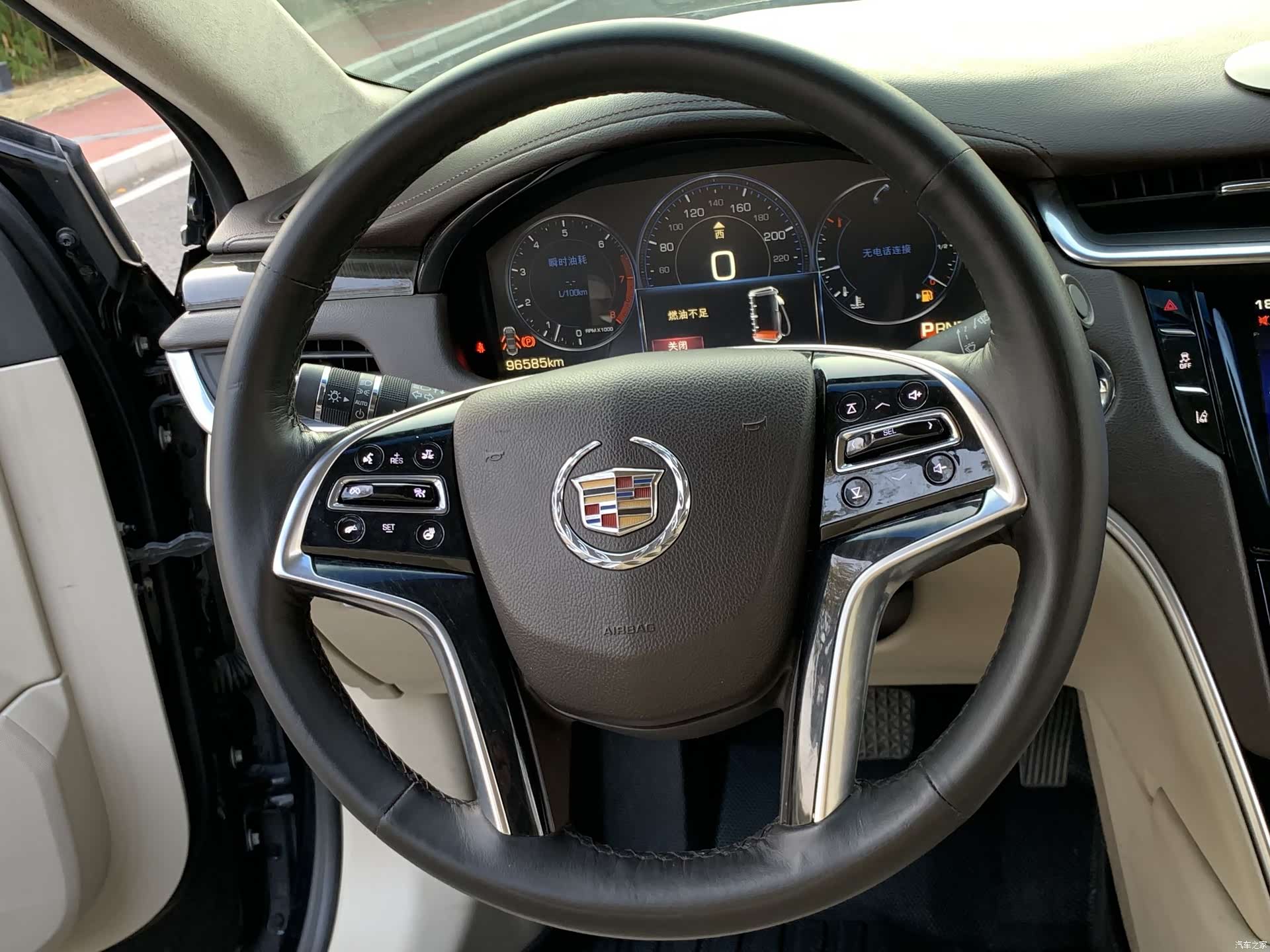 Cadillac XTS, 2015 17