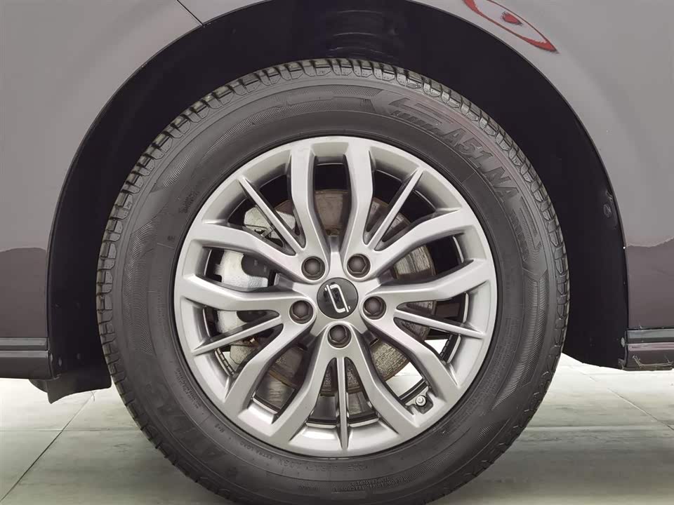 Besturn M9 Besturn M9
