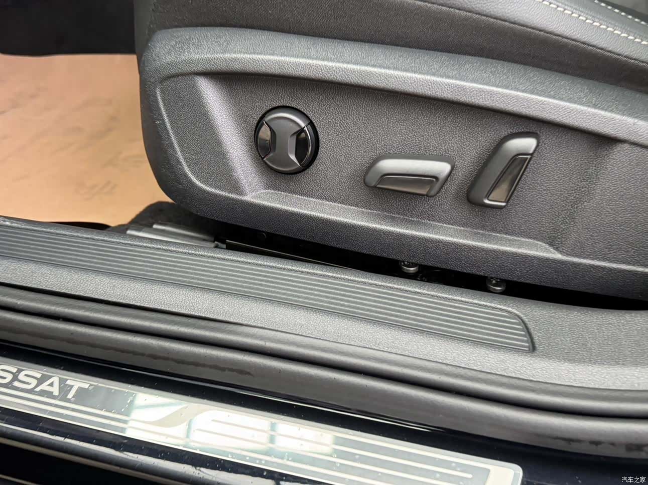Volkswagen Passat, 2023 33