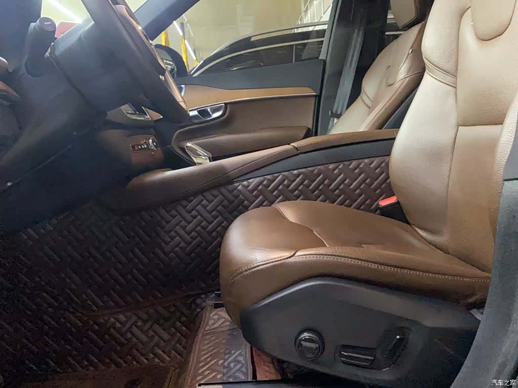 Volvo XC90, 2023 8