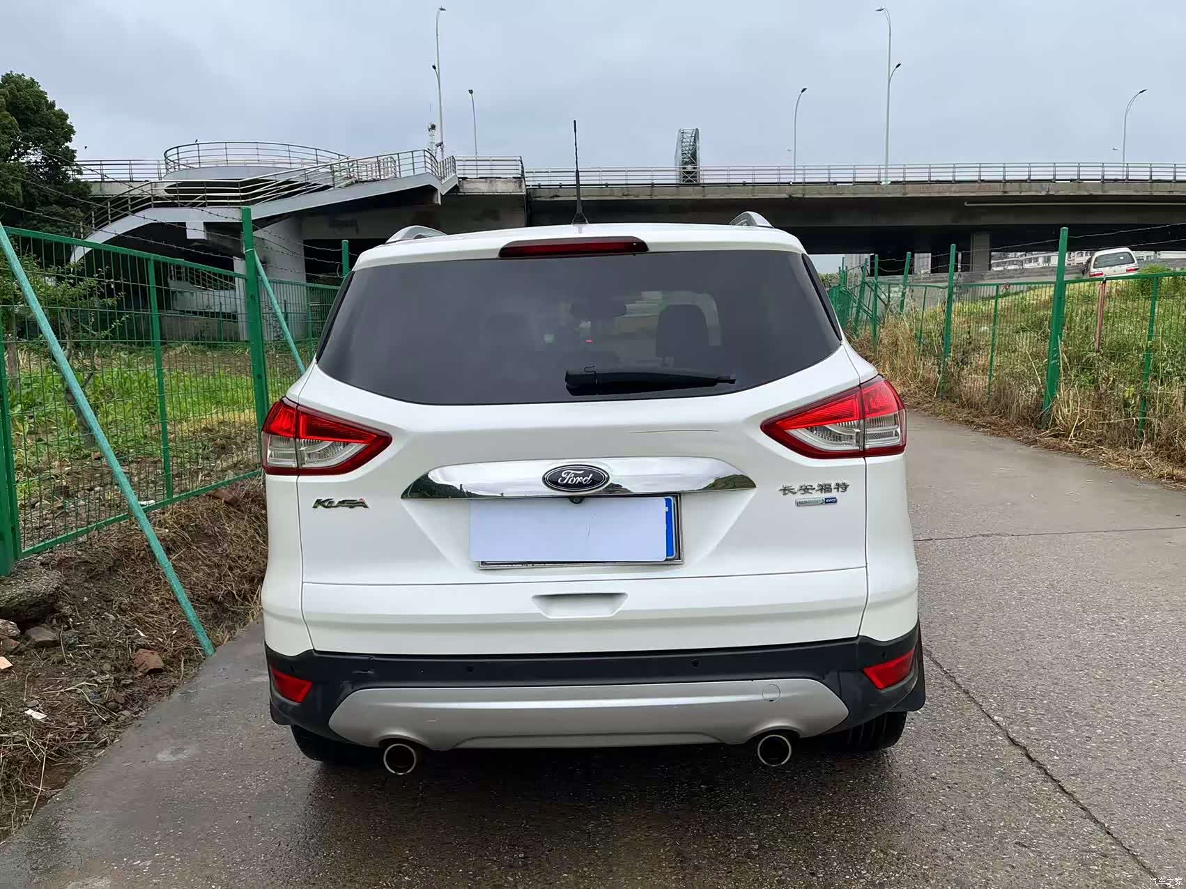 Ford Kuga, 2015 18