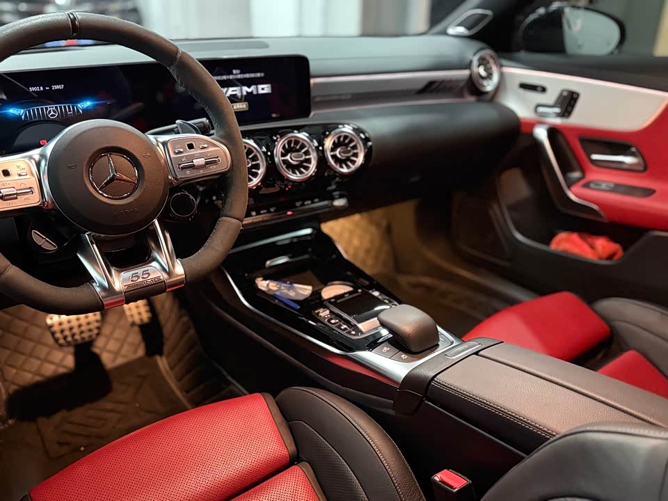 Mercedes-Benz CLA AMG