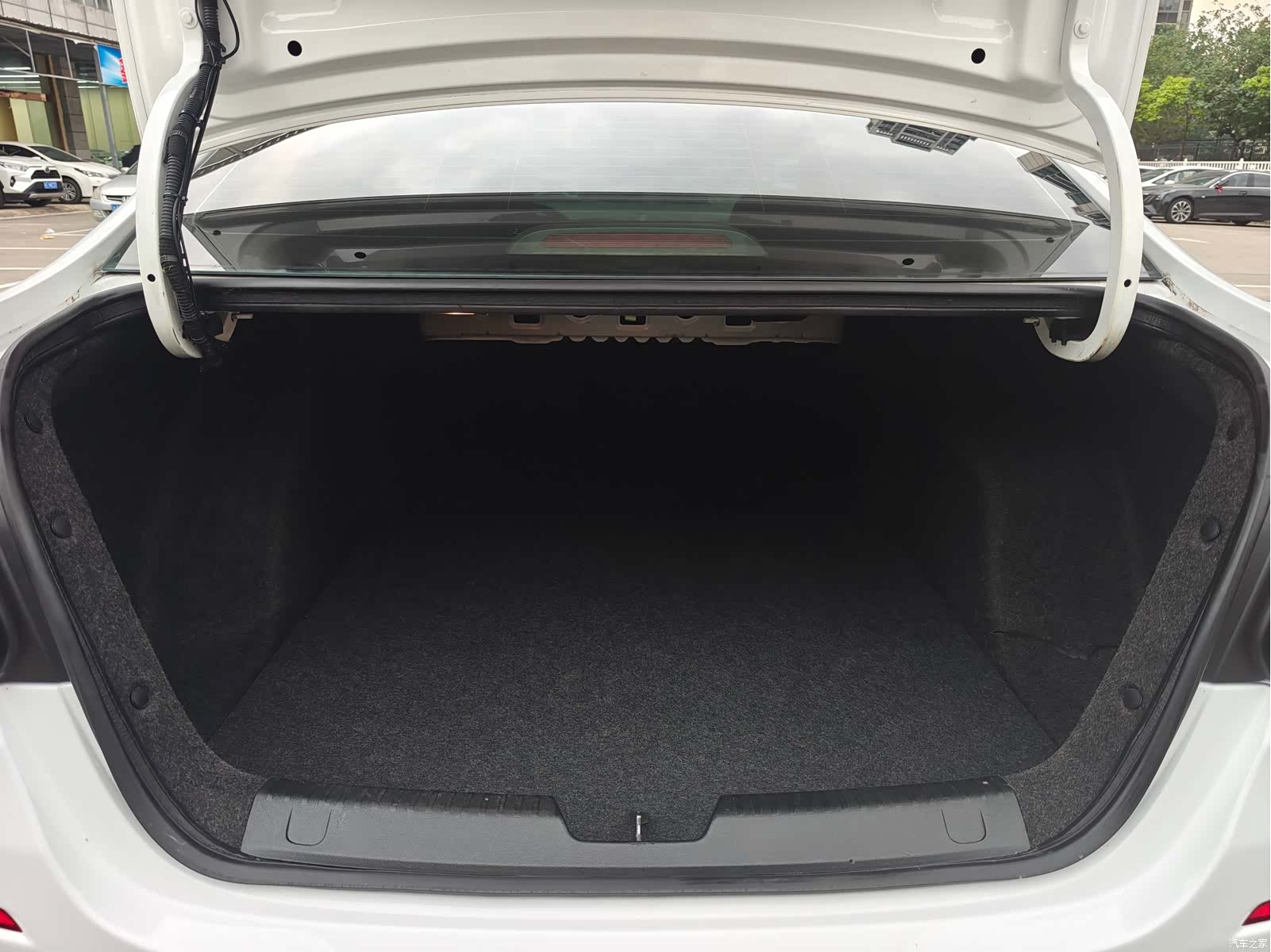 Chevrolet 320, 2018 19