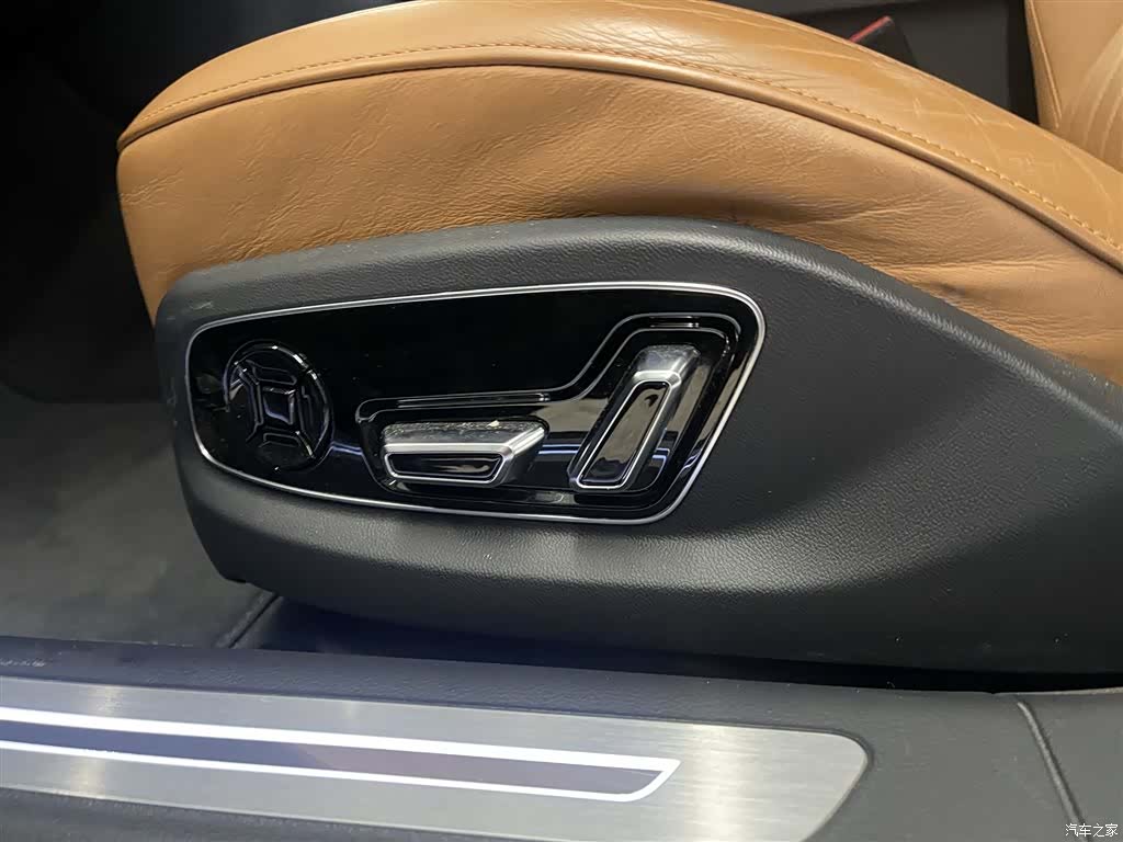Audi A8L, 2023 24