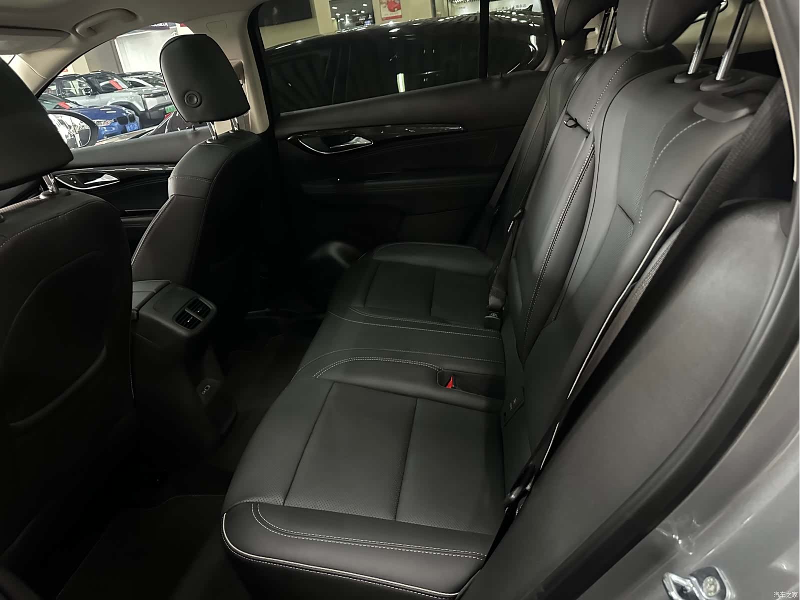 Buick Envision Plus, 2023 4