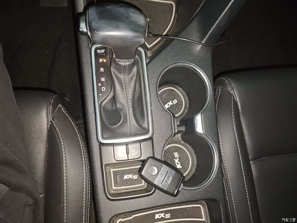 Kia KX5, 2016 14