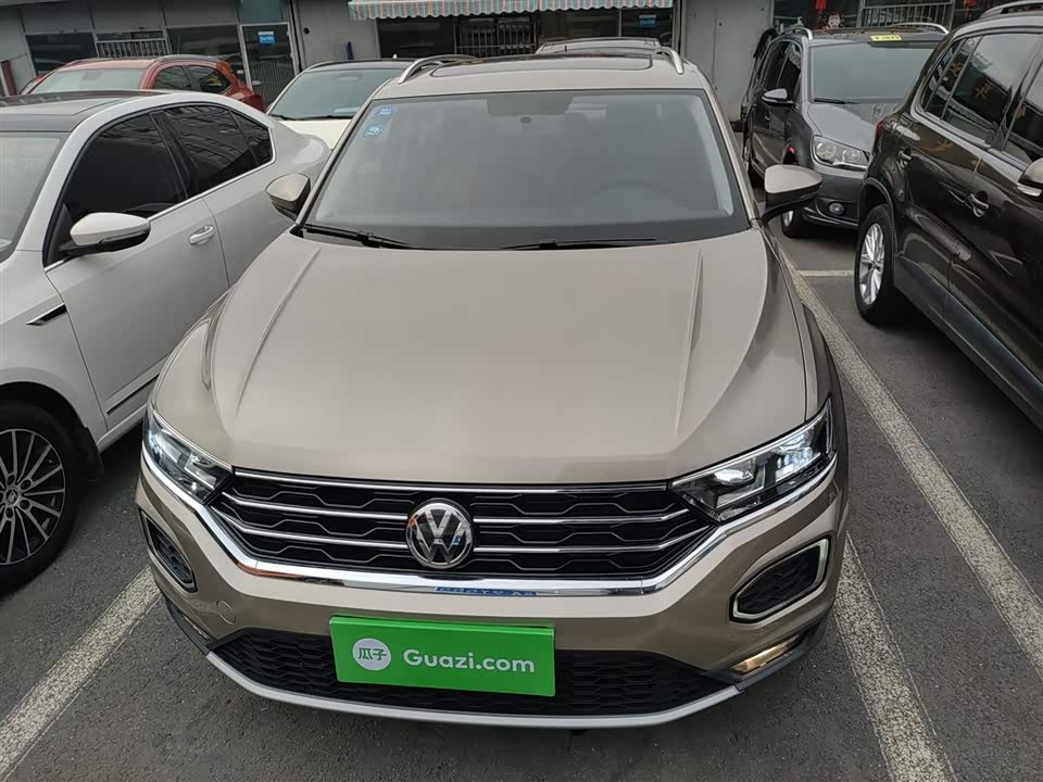 Volkswagen T-ROC exploring Songs